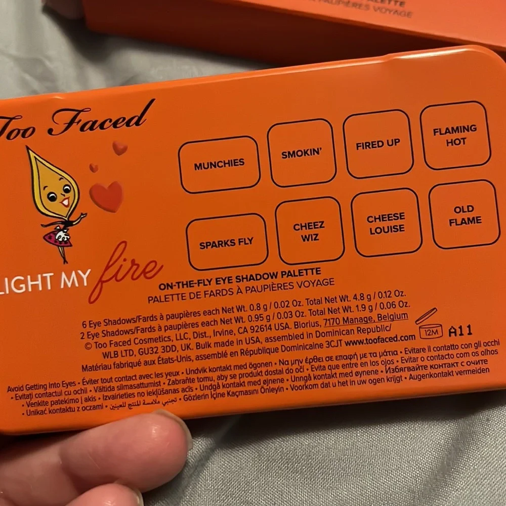 Too Faced Light My Fire mini eyeshadow palette, NIB!